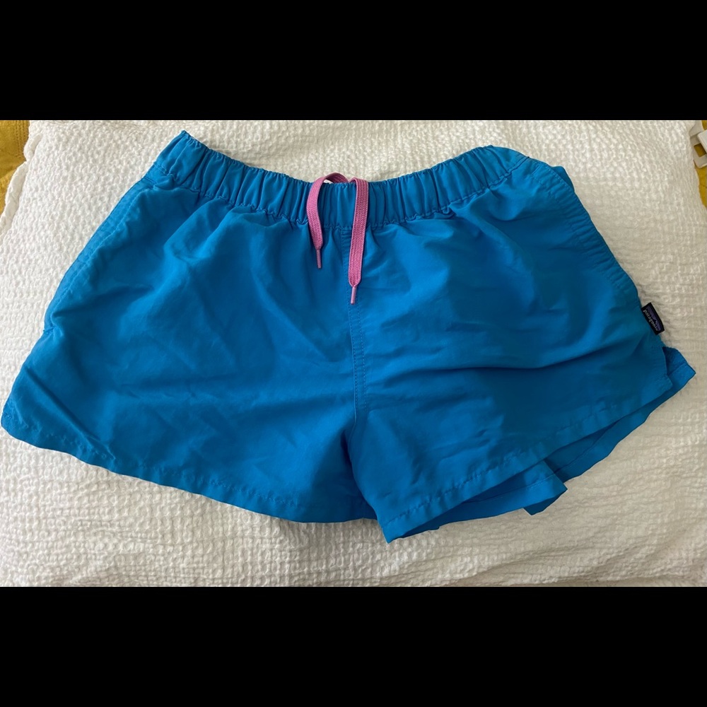 Patagonia women’s barely baggies shorts!